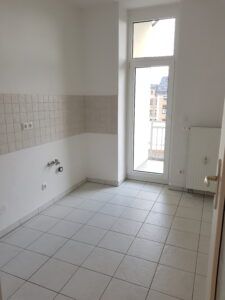 Antonstr. 40, Wohnung 5 ~~~ Balkon, Bad mit Wanne und Dusche, Abstellraum, Abstellraum im Treppenhaus - Photo 4