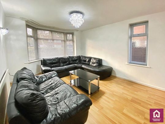 4 bedroom detached house to rent - Photo 1