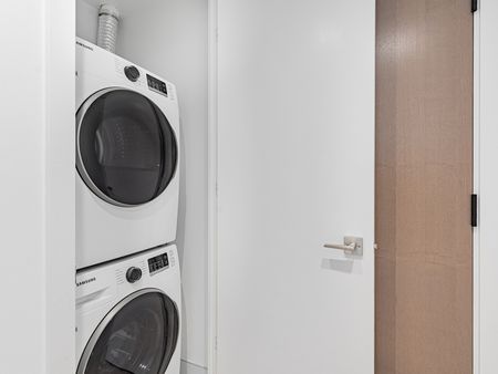 195 McCaul Street #1404 - Photo 4