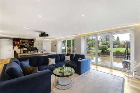 6 bedroom detached house to rent - Photo 3