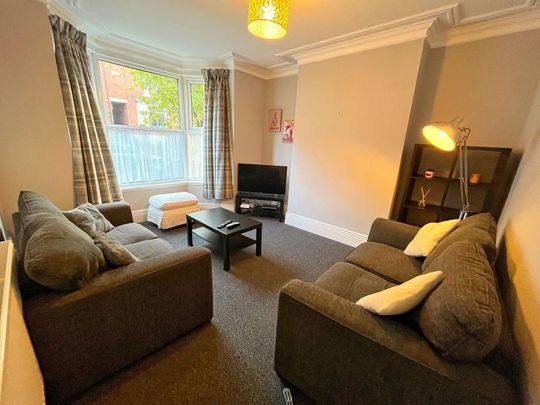 4 bedroom house share to rent - Photo 1