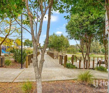 Large Family Home - Photo 3