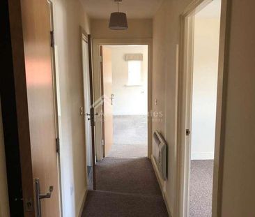 Rotary Close, Dewsbury, WF13 - Photo 4