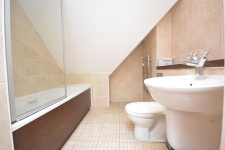 2 bedroom apartment to rent - Photo 3