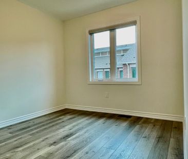 For Lease - 3165 Elgin Mills Road, Markham, Ontario - Photo 3