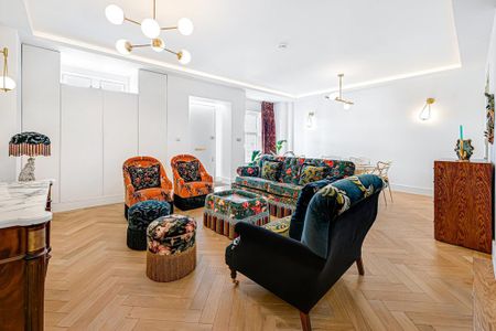 2 bedroom mews to rent - Photo 3