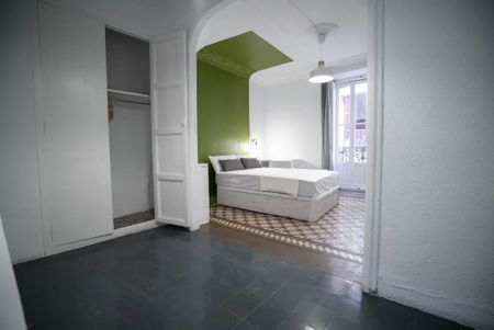 Carrer de lAlmudí, Valencia, Valencian Community 46003 - Photo 4