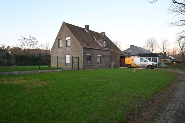 Woning met 4 slpks, tuin en garage - Photo 1