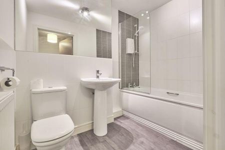 2 bedroom apartment to rent - Photo 4