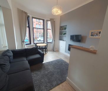 1 Bed Flat, Mount Florida, G42 - Photo 2