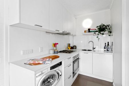 3/233 Station Street, Fairfield VIC 3078 - Photo 4