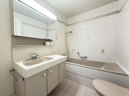 Appartement de 2.5 pièces au 3ème étage à Aigle - Photo 4