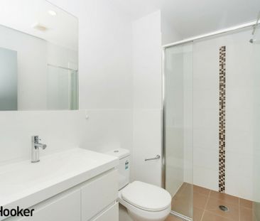 Simple Living in the Center of Molonglo - Photo 6