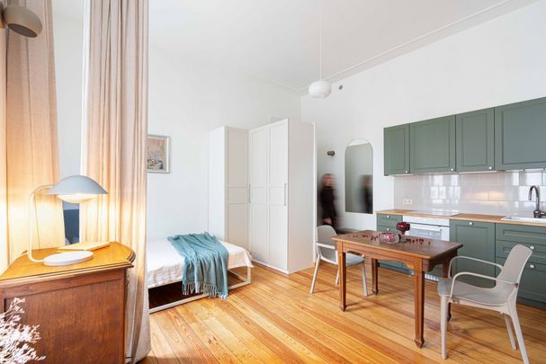 Kawalerka dla miłośników piękna,klimatu i historii - Фото 1