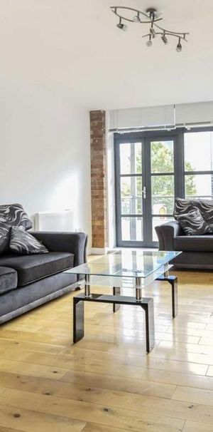 2 bedroom flat to rent - Photo 1