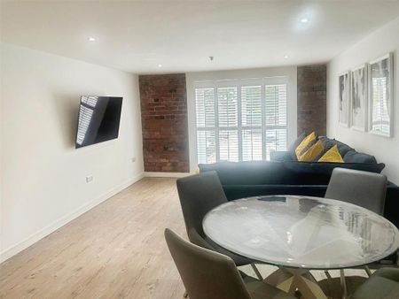 2 bedroom apartment to rent - Photo 2