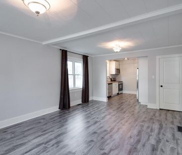 For Lease - 25 Stafford Street, Woodstock, Ontario - Photo 2