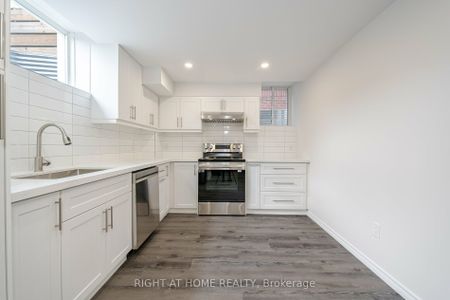 Detached Home For Lease | E8118960 - Photo 4