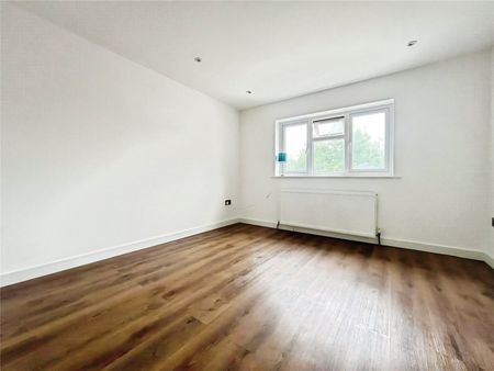 Elm Close, Twickenham, TW2 5JR - Photo 5