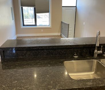 For Lease - 111 Lippincott Street Unit# Main, Toronto, Ontario - Photo 5