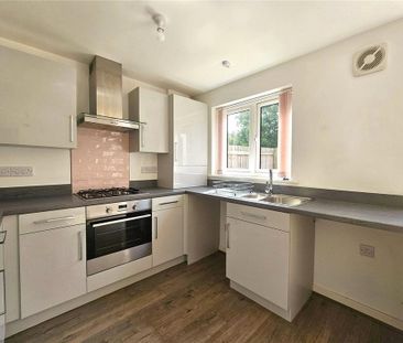 3 bedroom terraced house to rent - Photo 5