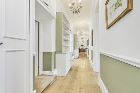 4 bedroom flat to rent - Photo 4