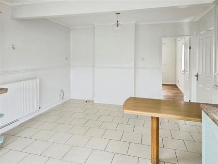 2 bedroom bungalow to rent - Photo 2