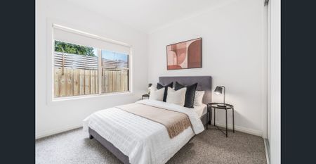 EFFORTLESS LIVING IN A PREMIER LIFESTYLE LOCATION - Photo 3