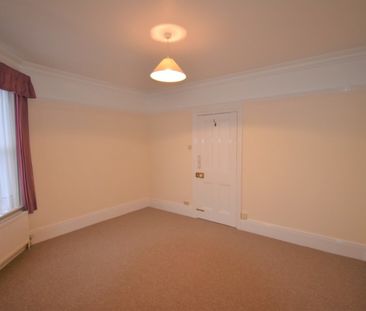 1 bedroom Apartment - High Street, Codicote - Photo 5
