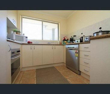1/22 Mulqueeny Street, Wodonga, Vic 3690 - Photo 3