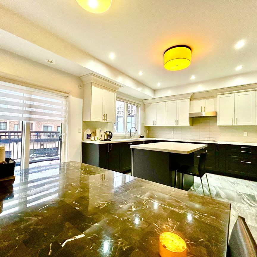 For Lease - 6 Mildred Temple Way, Markham, Ontario - Photo 1