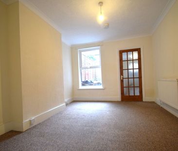 Grove Road, Luton, LU1 1QJ - Photo 2