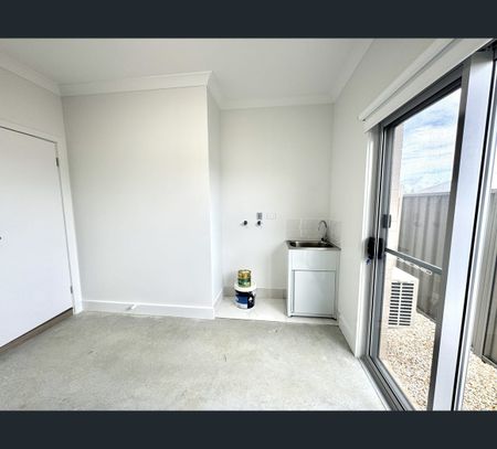 10 Driftwood Boulevard, Old Bar, NSW 2430 - Photo 2