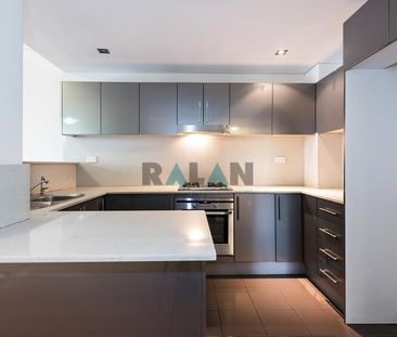 Large 3 Bedroom Apartment - Photo 5