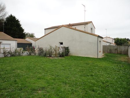 Location Maison 4 pièces 96m² - Photo 4