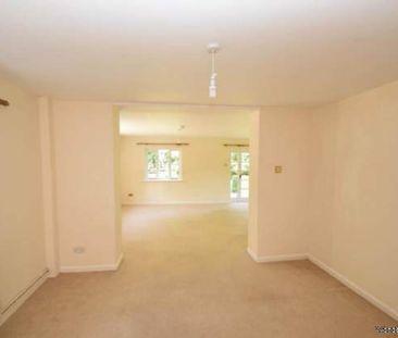 3 bedroom property to rent in Watlington - Photo 4