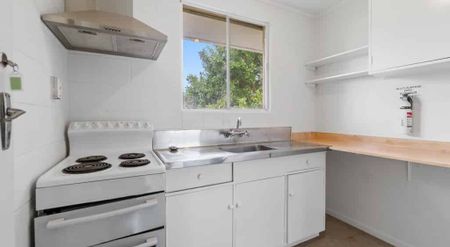 Tidy Unit In Sandringham - Photo 4