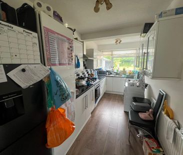 3 bedroom semi-detached house to rent - Photo 6