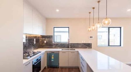 Fantastic huge house in Swanson!! - Photo 5