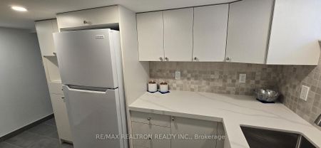 For Lease - 209 Saint Lucie Drive Unit# Basement, Toronto, Ontario - Photo 3