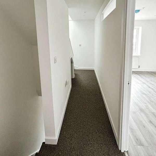 Fonmon Crescent, Cardiff, CF5 - Photo 1