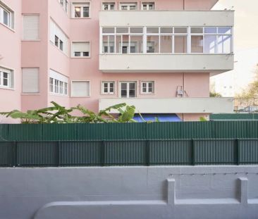 Room in a shared 7-bedroom apartment for rent in Lisbon - Photo 6