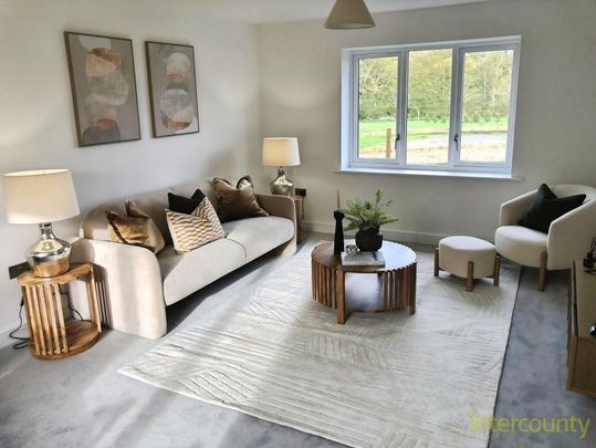 4 bedroom detached house to rent - Photo 1