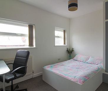 Four Bedroom Student Property - Photo 6