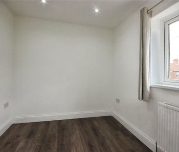 3 bedroom end of terrace house to rent - Photo 6