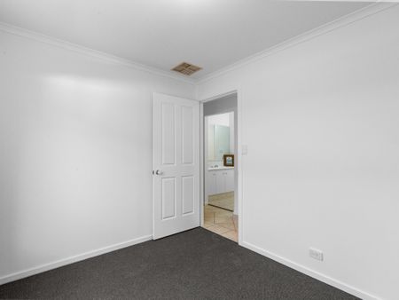 Stunning Home - Great Location - Photo 4