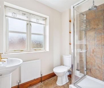 3 bedroom end of terrace house to rent - Photo 5