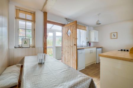 2 bedroom terraced house to rent - Photo 5