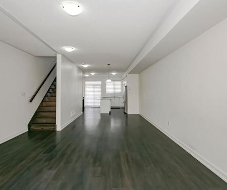 For Lease - 177 Sabina Drive, Oakville, Ontario - Photo 4