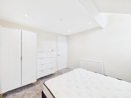 2 BED Apartment To rent - Photo 4